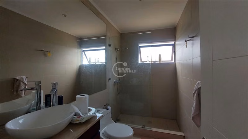Casa en venta 5 dormitorios en Santa Maria ,Santo Domingo