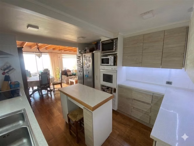 Casa en venta 5 dormitorios 2 baños Cartagena