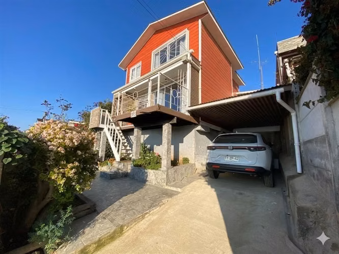 Casa en venta 5 dormitorios 2 baños Cartagena