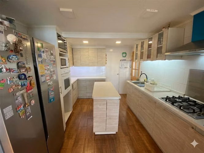 Casa en venta 5 dormitorios 2 baños Cartagena