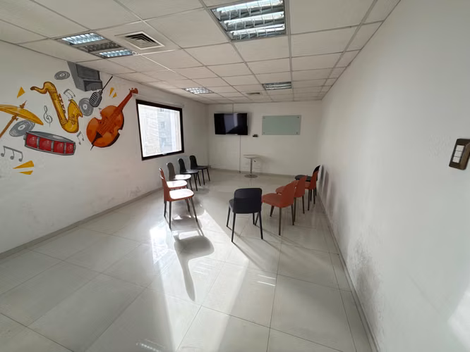 Edif.3pisos /Centro médico/Educación/Eventos (165668)
