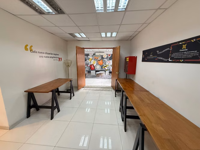 Edif.3pisos /Centro médico/Educación/Eventos (165668)