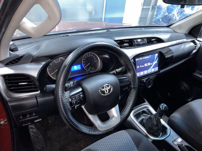HILUX SR 4X4 LRYC89-SANTIAGO - Imagen 12