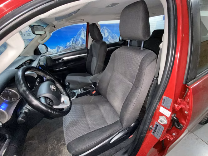 HILUX SR 4X4 LRYC89-SANTIAGO - Imagen 11