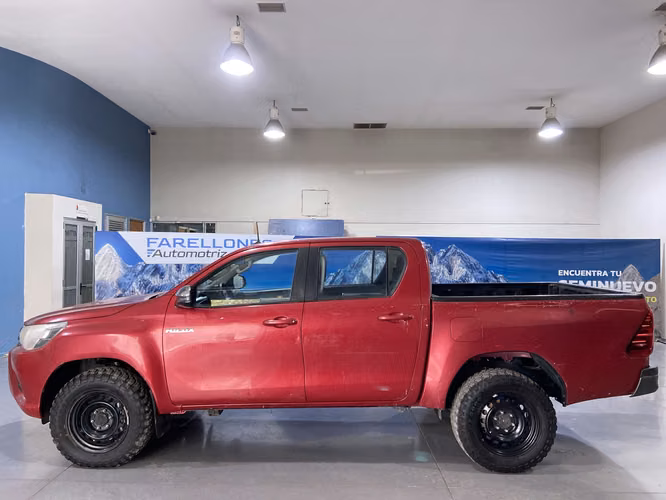 HILUX SR 4X4 LRYC89-SANTIAGO - Imagen 2