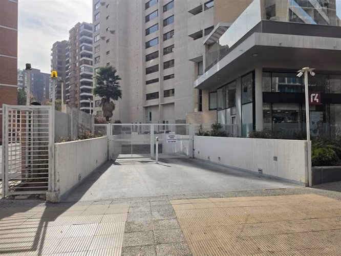 Estacionamiento en Venta Ideal Inversionistas Las Condes