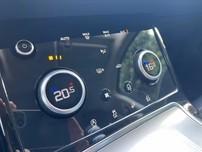 LAND ROVER EVOQUE S 2.0I 4X4 AUT. AÑO 2022 ÚNICO DUEÑO