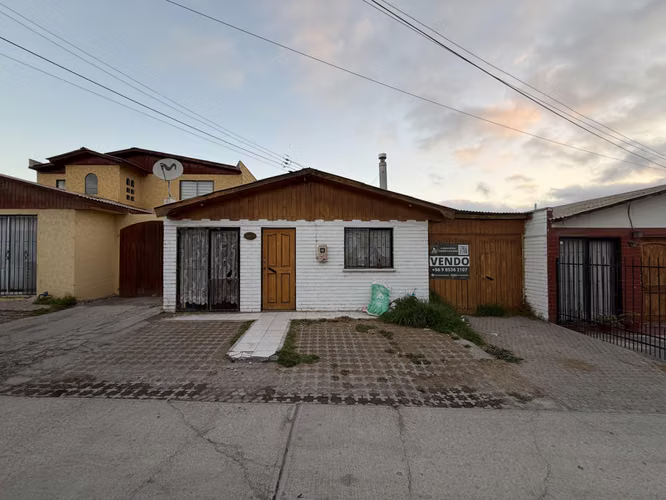 CASA EN VENTA EN SINDEMPART, COQUIMBO.