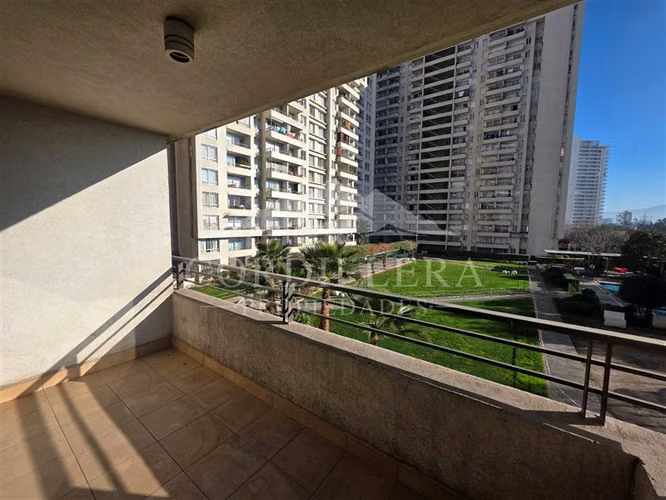 Departamento en arriendo de 2 dorm. en Macul