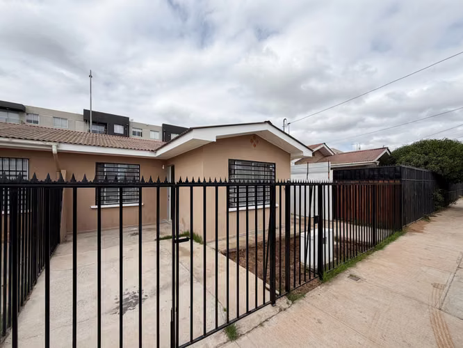 CASA EN VENTA EN SECTOR PORTAL SAN RAMÓN, COQUIMBO.
