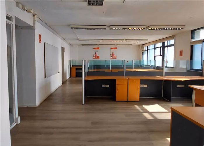 Grandes oficinas en arriendo en Santiago Centro
