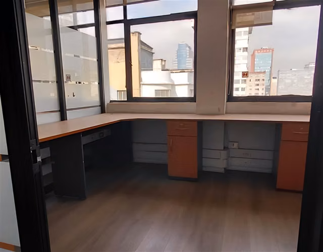 Grandes oficinas en arriendo en Santiago Centro