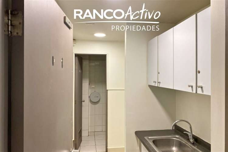 Arriendo centrico Local Comercial tres pisos en San Fernando