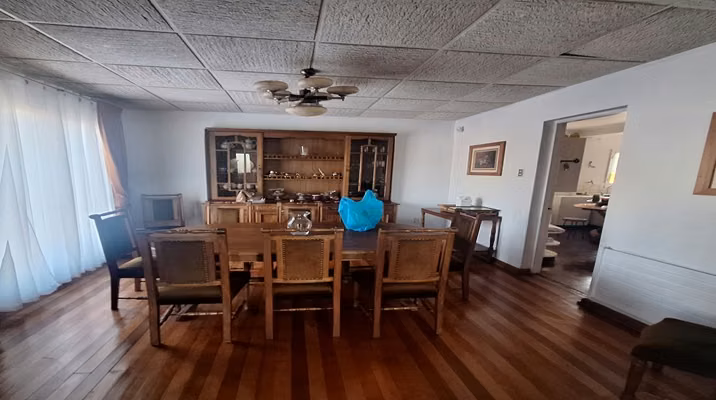 SE VENDE ESPECTACULAR CASA SECTOR RESIDENCIAL CIUDAD DE TRAIGUEN, 2.000 M2.