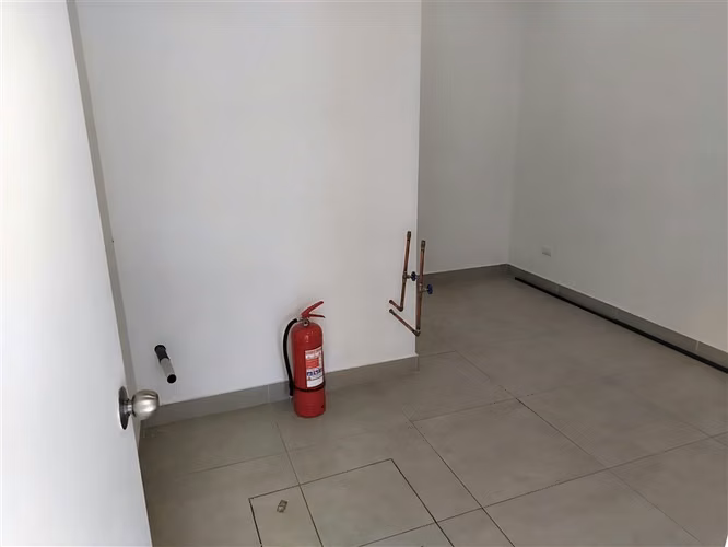 Local Comercial arriendo en San Miguel (Strip Center)