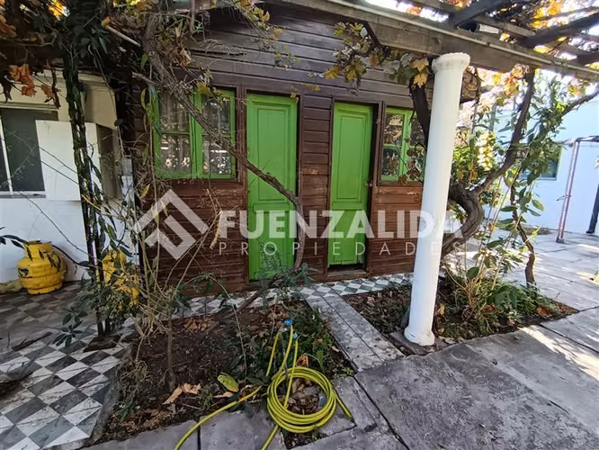 Casa en venta de 3 dorm. en Recoleta