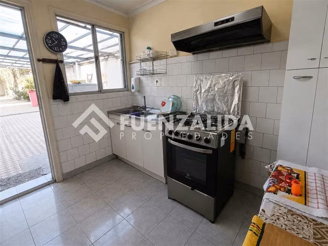 Casa en venta de 3 dorm. en Recoleta