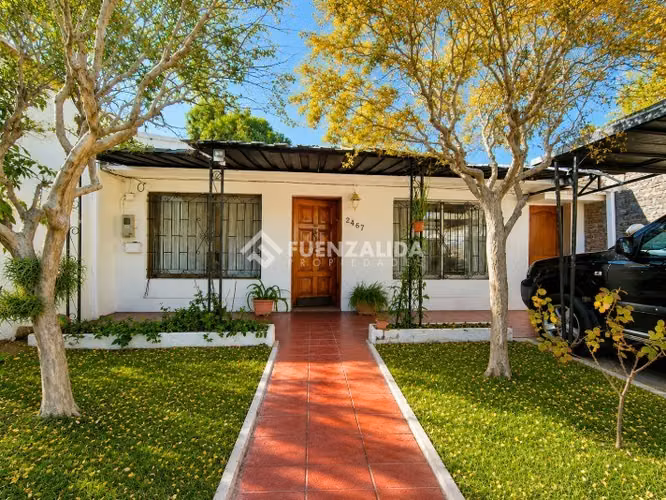 Casa en venta de 3 dorm. en Recoleta