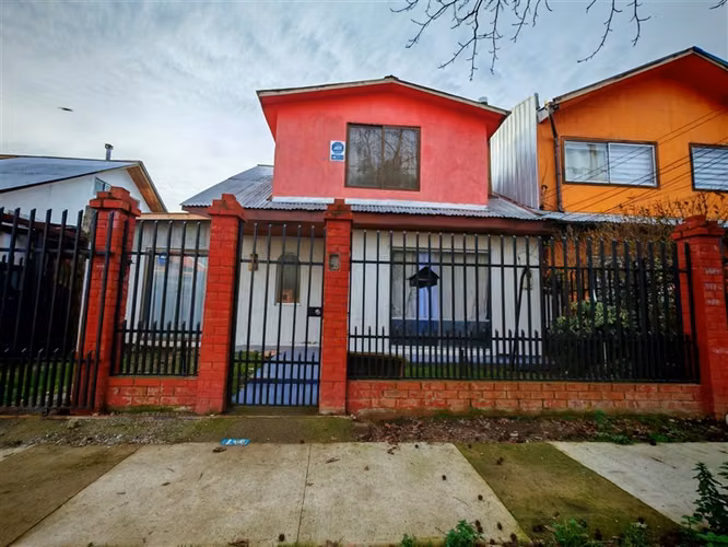 SE VENDE CASA SECTOR GALILEA TALCA EXCELENTE SECTOR LOCOMOCI