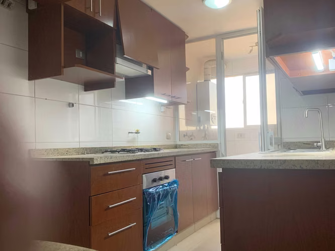 Vive con Estilo en Amplio Departamento (166650)