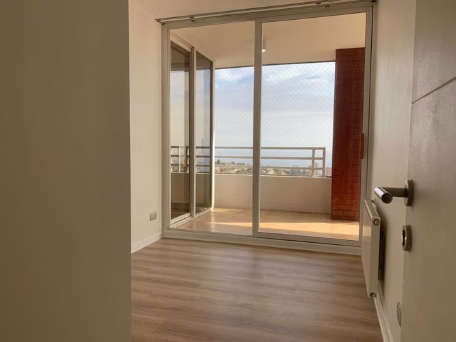 Vive con Estilo en Amplio Departamento (166650)