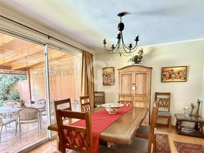 Casa 3 pisos en San Carlos de Apoquindo - Las Condes - Imagen 6