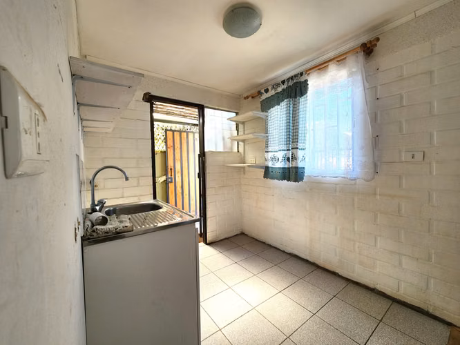 SE VENDE CASA 2D 1B 1E - SAN FRANCISCO DE MOSTAZAL