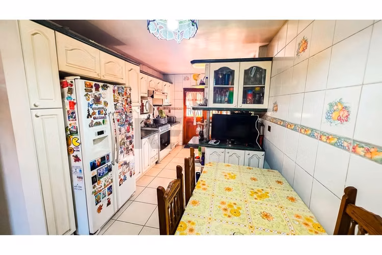 Elegante y exclusiva  casa en maipu - Imagen 9