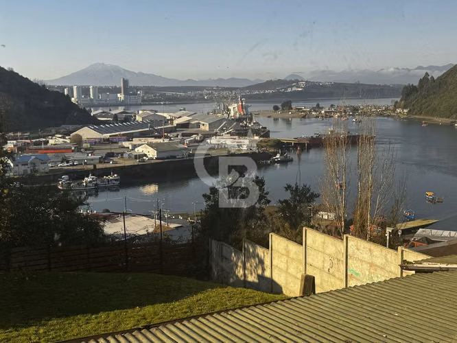 Casa en venta con vista privilegiada/Puerto Montt