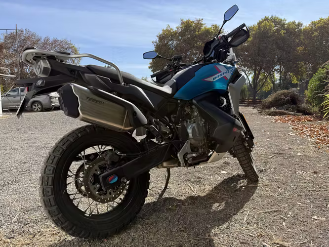 CF Moto 800MT-X, año2025, 1.600 Km, Facturable