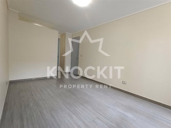Arriendo Depto con Balcón 2D2B Estac Morandé 857 Santiago - Imagen 9