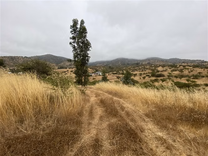 Linda Parcela en venta con Casa en Melipilla