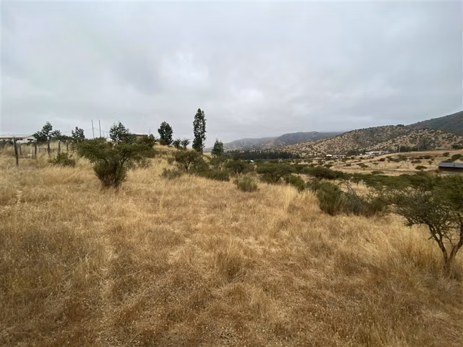Linda Parcela en venta con Casa en Melipilla