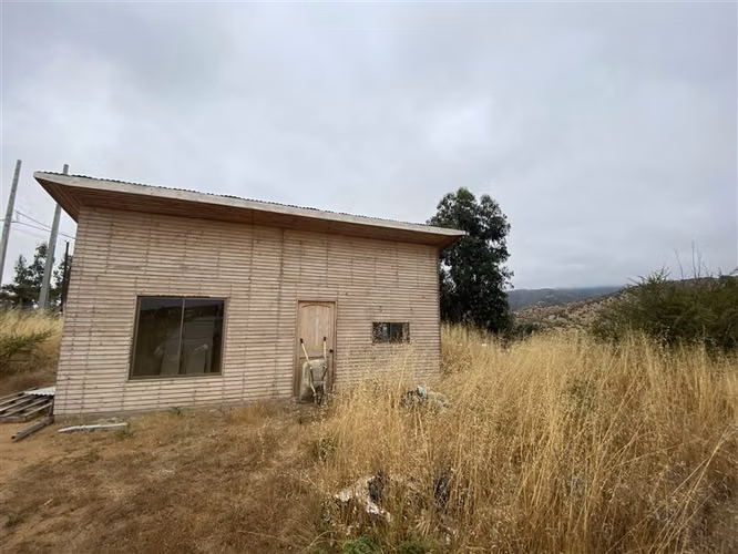 Linda Parcela en venta con Casa en Melipilla