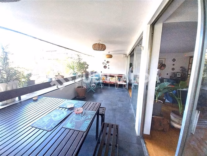 Departamento en venta de 4 dorm. en Las Condes