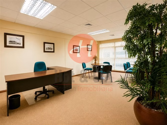 Oficina en Arriendo Edificio Prat Temuco 46 m, Estac.