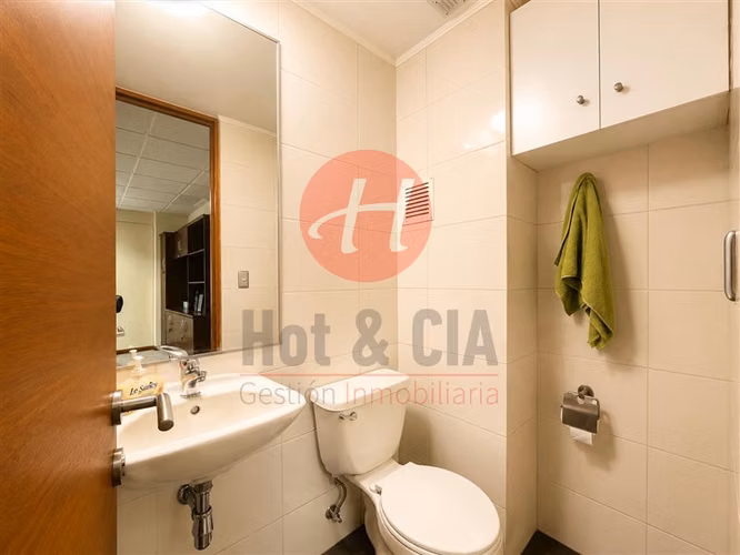 Oficina en Arriendo Edificio Prat Temuco 46 m, Estac.