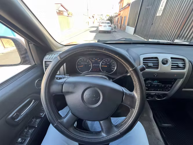 Chevrolet Colorado 2012 – SIN MULTAS – Mantenciones al día – Tapa rígida – Sensor de retroceso - 4x2 bencinera