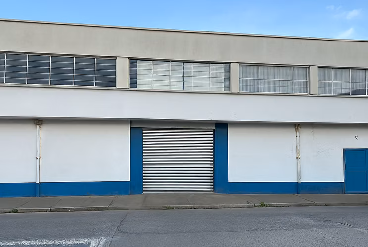 Propiedad Comercial en Arriendo - Linares