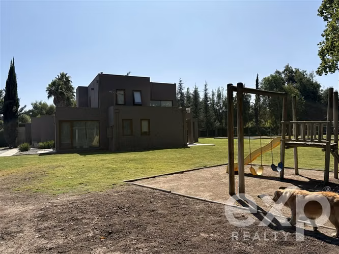 Casa en venta de 5D 5B parcela chicureo - Imagen 4