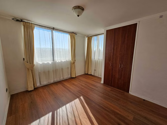 Arriendo Dpto Condominio Puerta Oriente (166811)