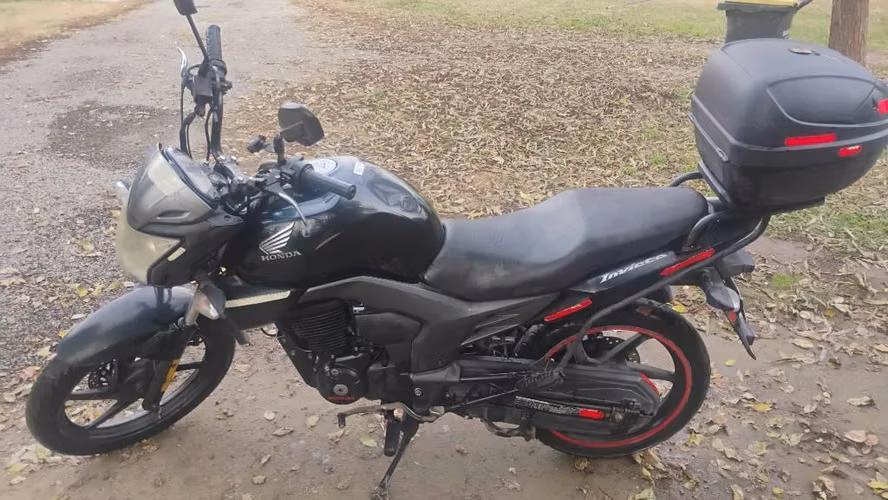 Moto Honda CB 150 F