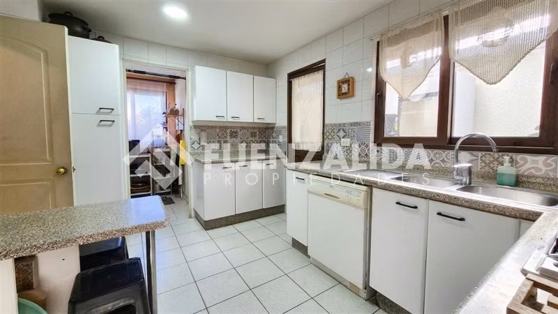 Casa en venta de 5 dorm. en Peñalolén - Imagen 13