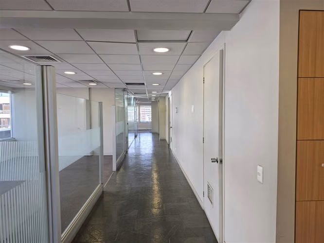 Oficina en arriendo en Las Condes