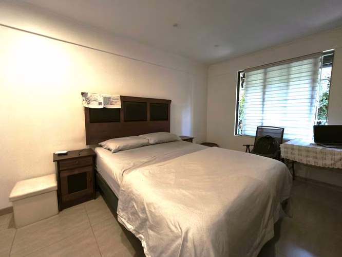 CASA REMODELADA - VENDE SON COMISION (166830)