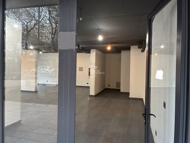 Local Comercial en arriendo en Providencia - Imagen 5
