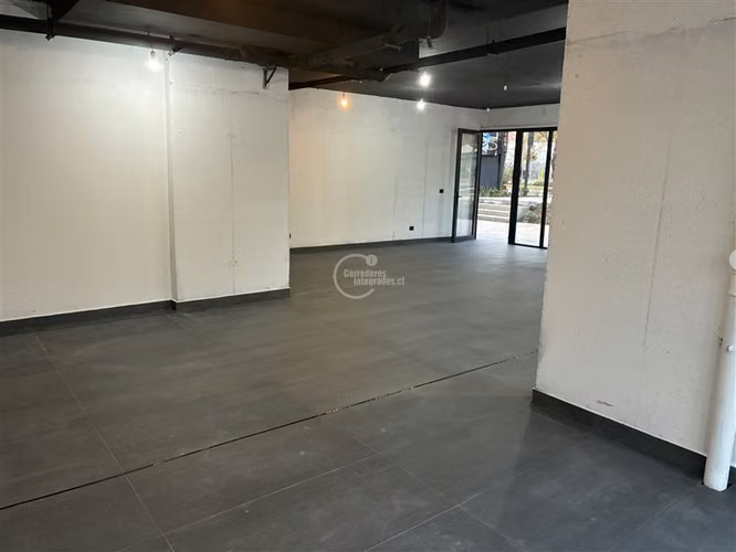 Local Comercial en arriendo en Providencia - Imagen 13