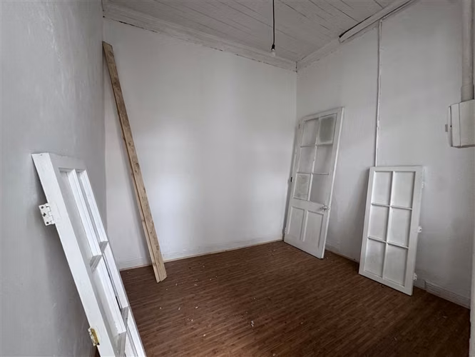 Bella casona en venta de 12 dorm barrio universitario