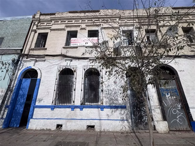 Bella casona en venta de 12 dorm barrio universitario