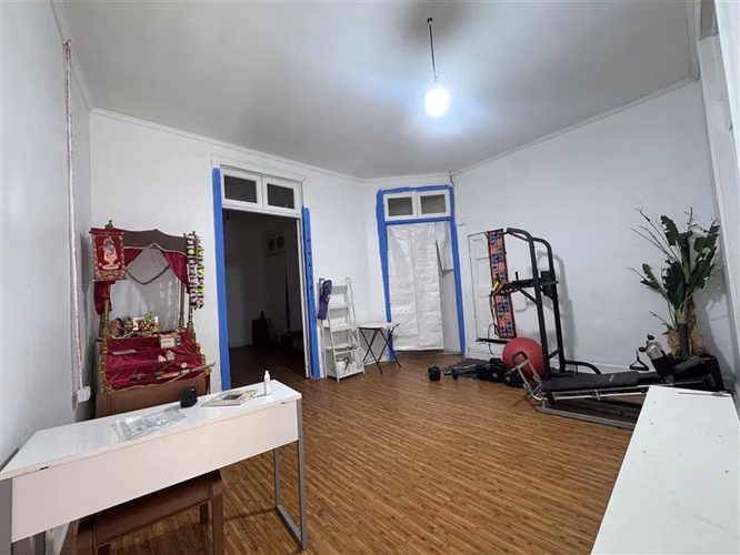 Bella casona en venta de 12 dorm barrio universitario